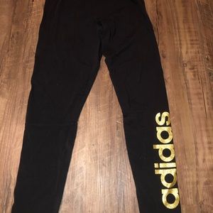 Adidas Woman’s Size Medium Leggings